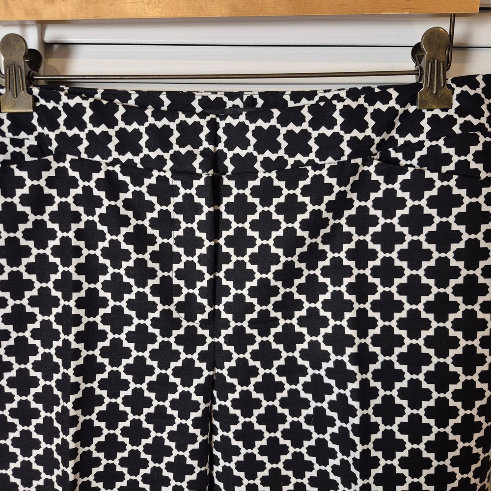 White House Black Market Slim Ankle Pants 8R Black White Geometric Pattern‎ - Picture 2 of 11